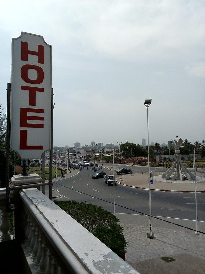 Hotel Saint Thomas Lome Ngoại thất bức ảnh