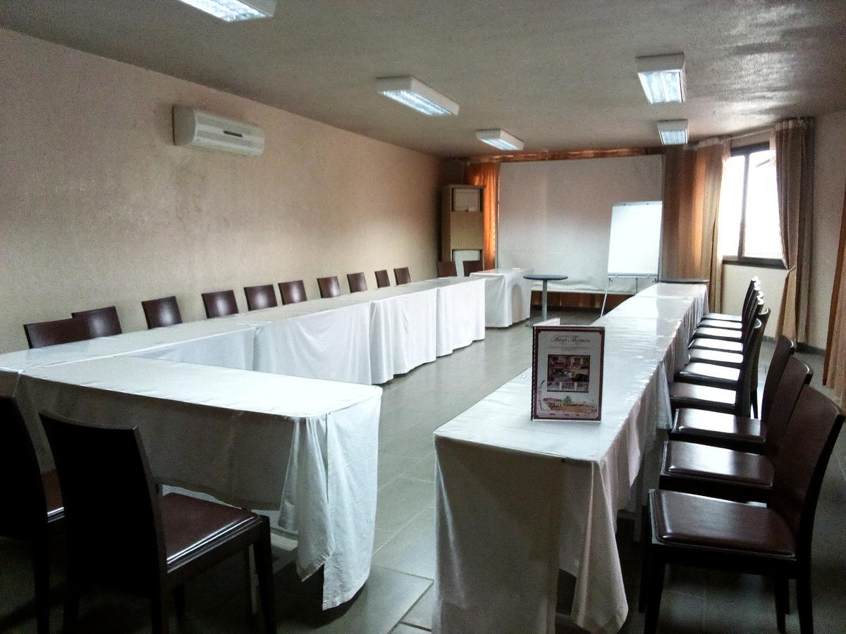 Hotel Saint Thomas Lome Ngoại thất bức ảnh