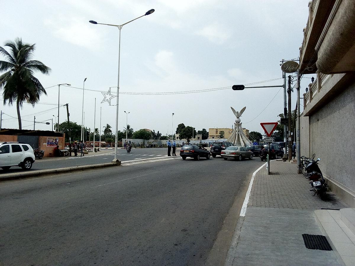 Hotel Saint Thomas Lome Ngoại thất bức ảnh