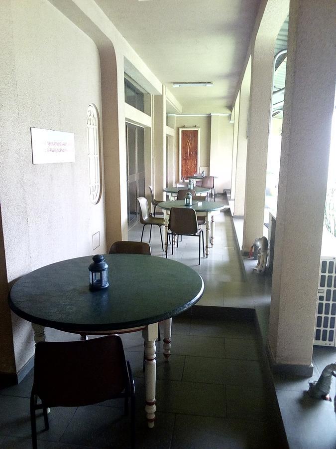 Hotel Saint Thomas Lome Ngoại thất bức ảnh